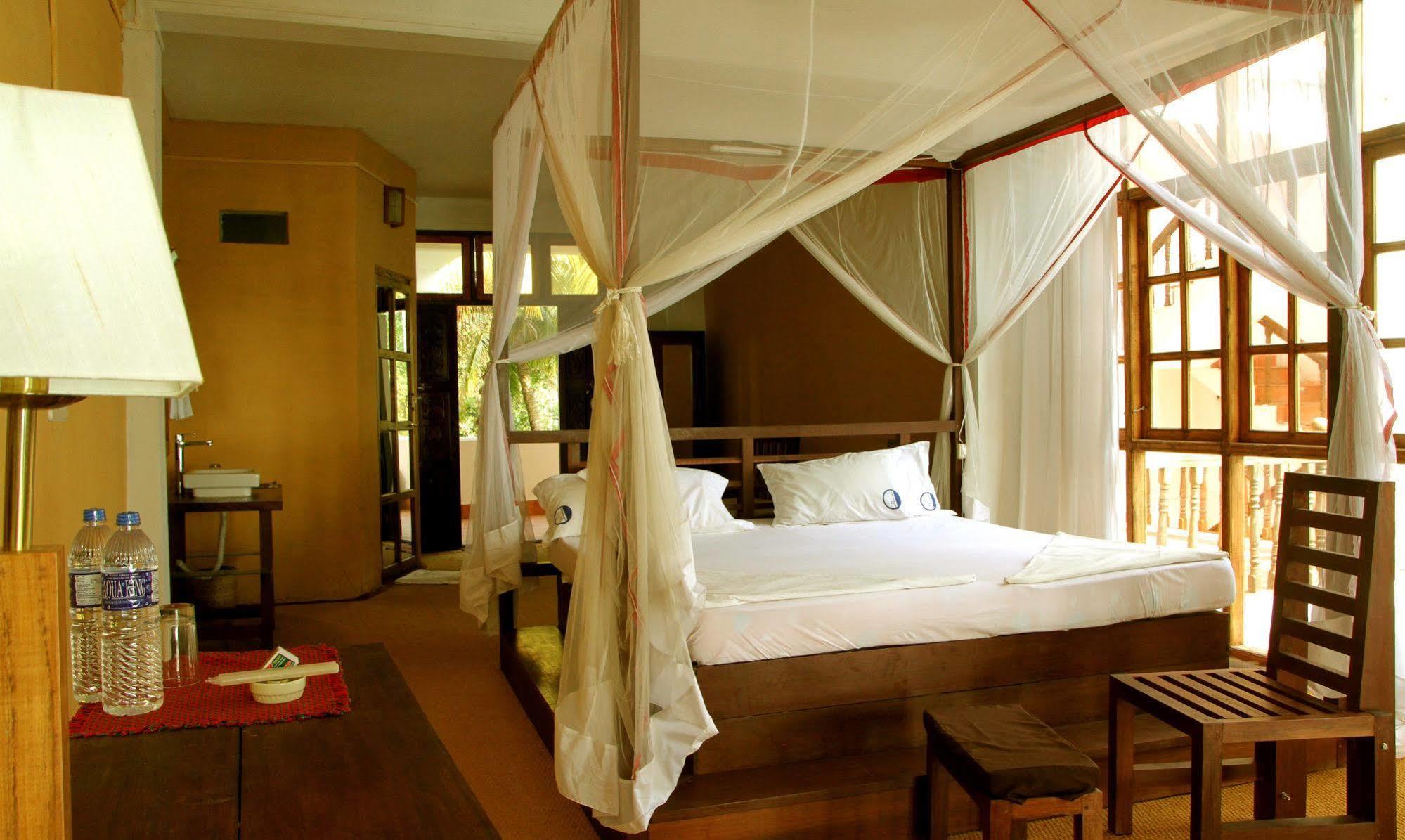 Hotel The Eco Varkala Esterno foto