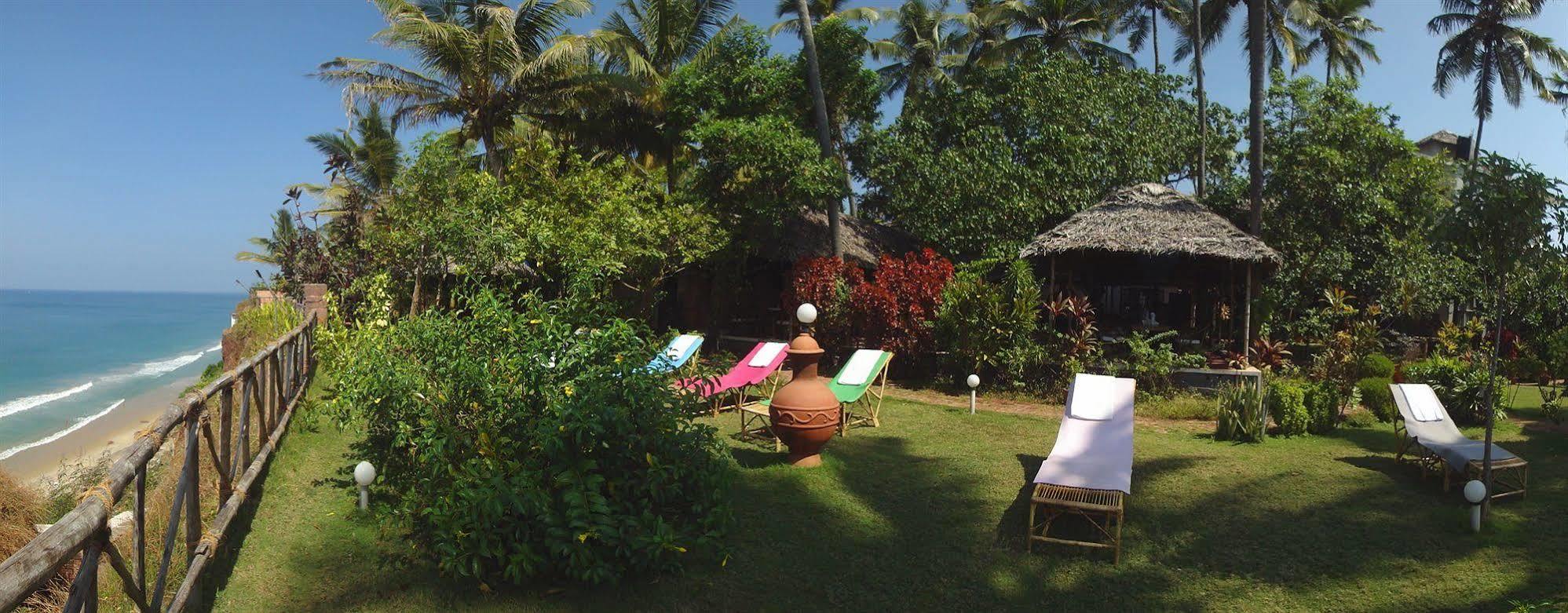 Hotel The Eco Varkala Esterno foto